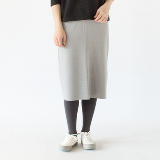 LIGHT GREY・身長162cm LIGHT GREY・身長162cm