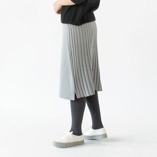 LIGHT GREY・身長162cm LIGHT GREY・身長162cm