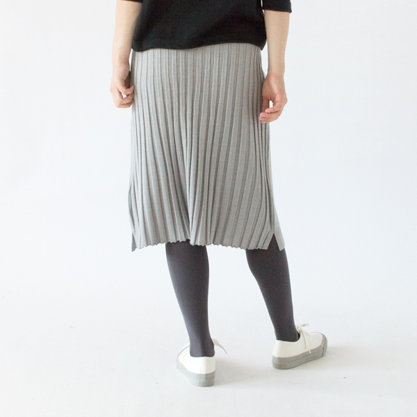 LIGHT GREY・身長162cm