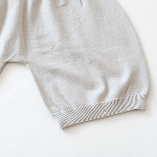 裾のリブがズリあがりを軽減してくれます(NAVY GREIGE)