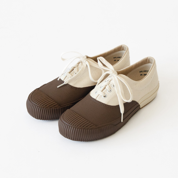 25cmSHELLCAP DECK HAND PAINTED BROWN 25cmSHELLCAP DECK HAND PAINTED BROWN