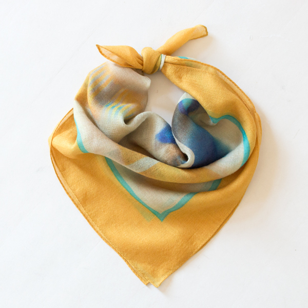 VOYAGE yellow