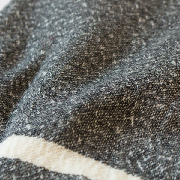 ストール（DARKGREY WHITE）