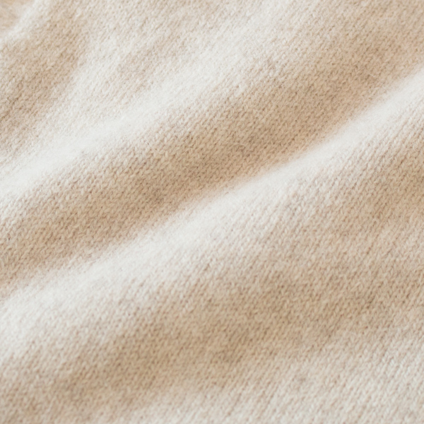 ちくちく感の少ない混紡素材(NATURAL)
