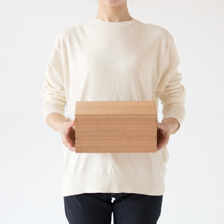 二段でおよそ3~4人用。一段だけでもお使いいただけます(身長162cm) 二段でおよそ3~4人用。一段だけでもお使いいただけます(身長162cm)