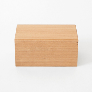 長方形の二段重箱（タモ・六つ仕切り付）／ZUTTO（ズット）｜愛着を