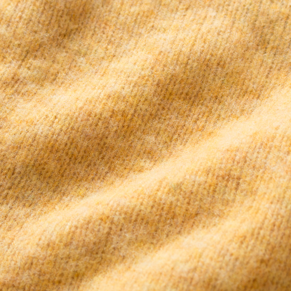 シェットランドウールの美しい発色(MARZIPAN SILVER CREAM) シェットランドウールの美しい発色(MARZIPAN SILVER CREAM)