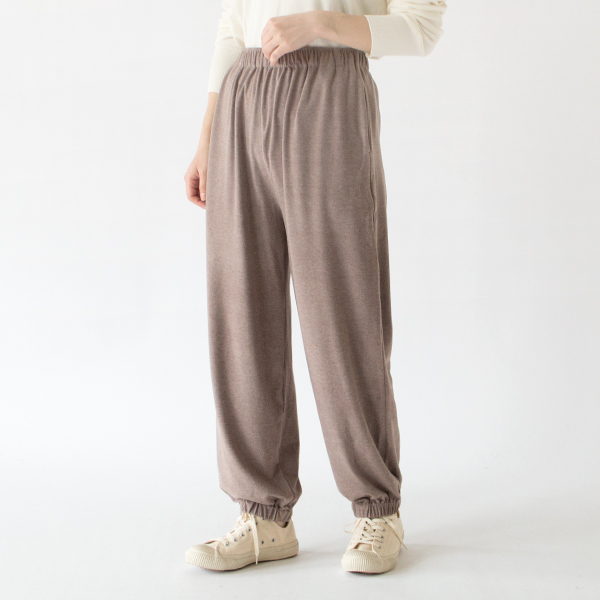 ストレッチスエード イージーパンツ (BEIGE)