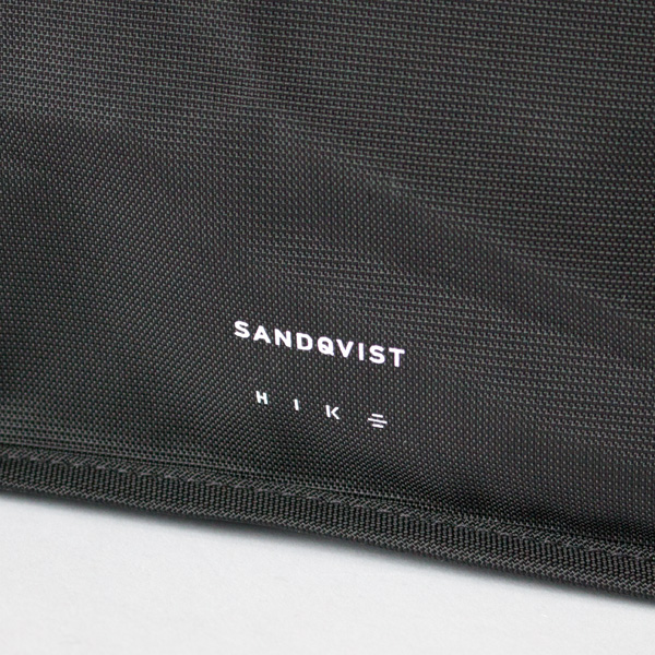 SANDQVISTのブランドロゴ入り(BLACK) SANDQVISTのブランドロゴ入り(BLACK)