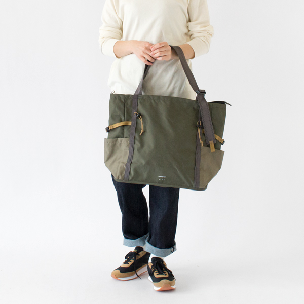 誰にとってもちょうど良いトートバッグ(身長162cm、MULTI TREKK GREEN LEAF GREEN) 誰にとってもちょうど良いトートバッグ(身長162cm、MULTI TREKK GREEN LEAF GREEN)