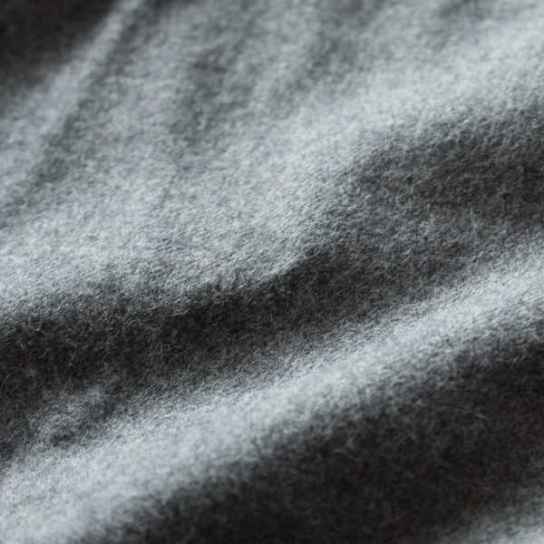 起毛したコットン100%のビエラ素材を使用(GREY)