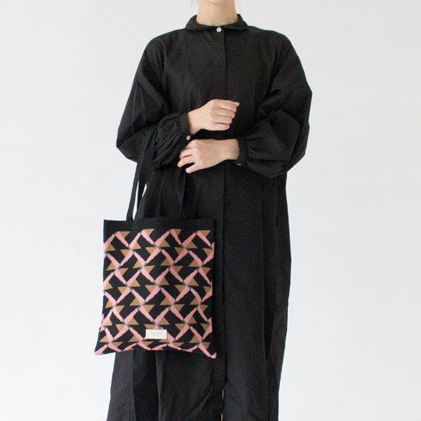 友人や彼女への贈り物に(SPOTLIGHT(PINK)) 友人や彼女への贈り物に(SPOTLIGHT(PINK))