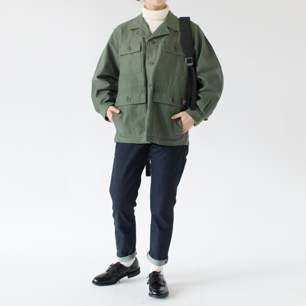 身長：162cm(OFFICER)