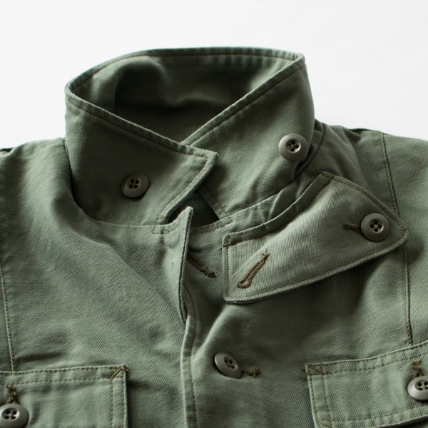 ワークやミリタリーのかっこよさを残しながら現代的な変化を加えています(OFFICER)