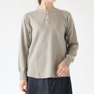 薄墨色、身長162cm 薄墨色、身長162cm