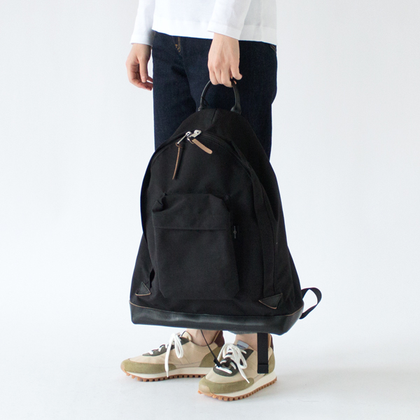 タウンユースや通勤通学にも(BLACK)