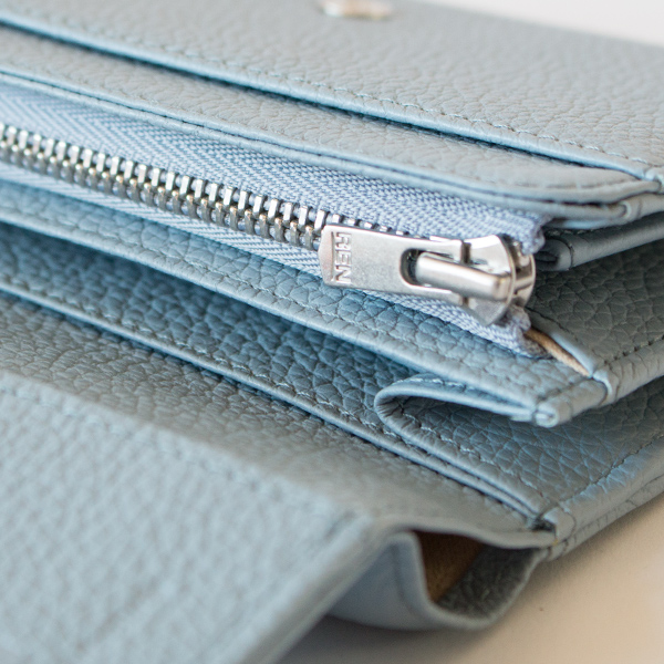 取り出しやすいL字型のファスナー(BLUE HAZE) 取り出しやすいL字型のファスナー(BLUE HAZE)