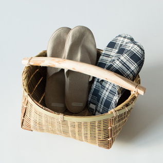 肥料振りかご／日本の竹細工｜愛着を持ってずっと使いたいモノを集めた