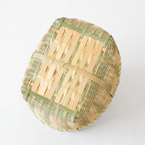 底は収納しやすいように四角く 底は収納しやすいように四角く