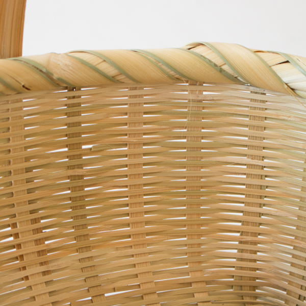 職人が丁寧に編み上げた細かい編み目 職人が丁寧に編み上げた細かい編み目