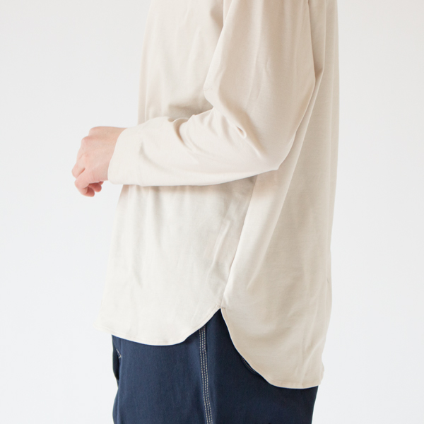 前後差のある着丈(BEIGE・身長162cm)