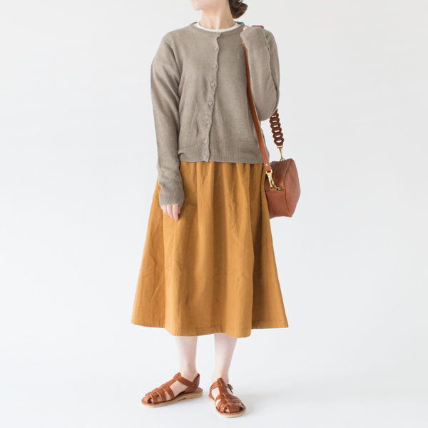 身長：162cm(GREIGE)