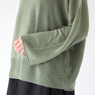 袖口は広めで涼しい着心地(KHAKI) 袖口は広めで涼しい着心地(KHAKI)