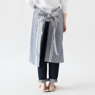 リネンシャンブレー ソムリエエプロン／ALDIN（アルディン）｜愛着を