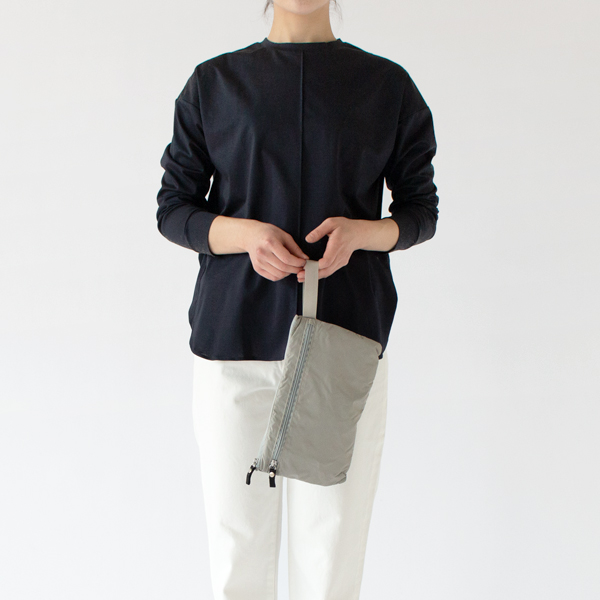 内側のポケットに収納できるパッカブルタイプ(Moon)