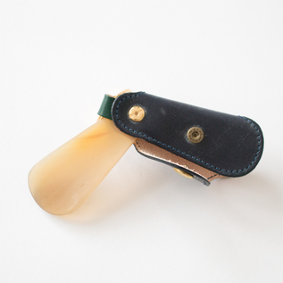 【別注】靴べら POCKET SHOE HORN(DARK BLUE/BOTTLE GREEN) 【別注】靴べら POCKET SHOE HORN(DARK BLUE/BOTTLE GREEN)
