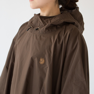 ポンチョ／FJALLRAVEN(フェールラーベン)｜愛着を持ってずっと