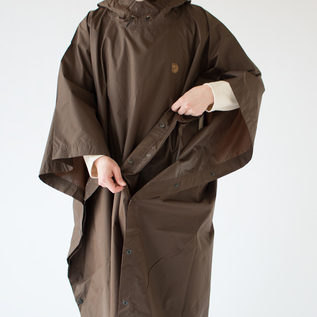 FJALL　RAVEN  ポンチョ　茶色　ブラウン　キツネ　アウター FJALL RAVEN ポンチョ 茶色 ブラウン キツネ アウター