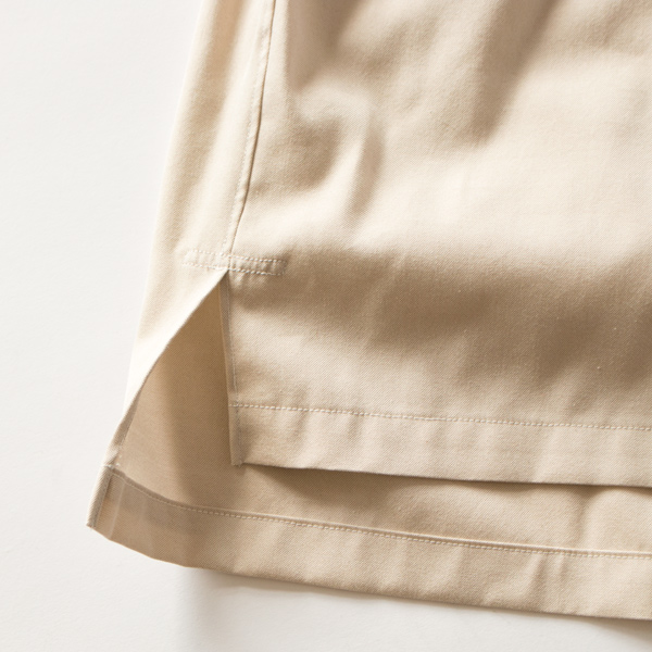 前後で丈の違うデザイン(BEIGE)