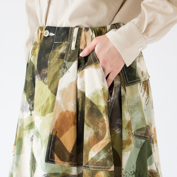 肌触りはさらっとして清涼感のあるスカート(CAMOUFLAGE) 肌触りはさらっとして清涼感のあるスカート(CAMOUFLAGE)
