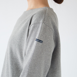 身長：162cm(GRIS CHINE)
