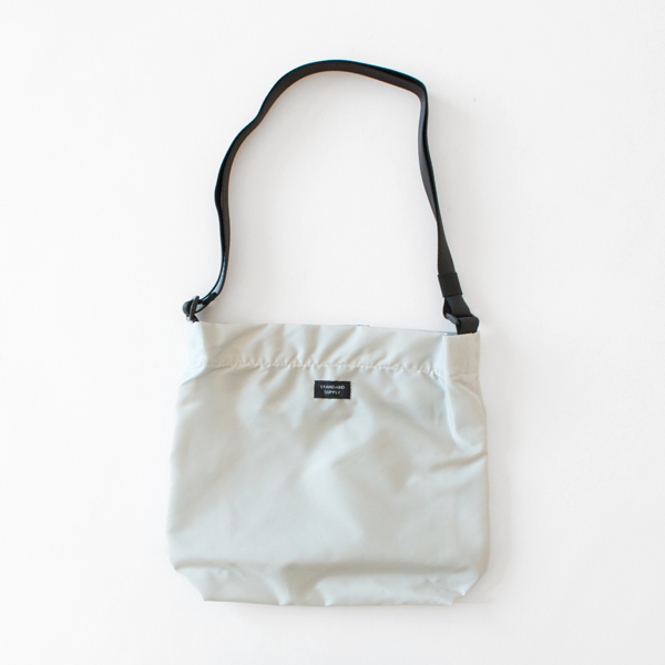 ICE GREYショルダーバッグ EASY SHOULDER ICE GREYショルダーバッグ EASY SHOULDER