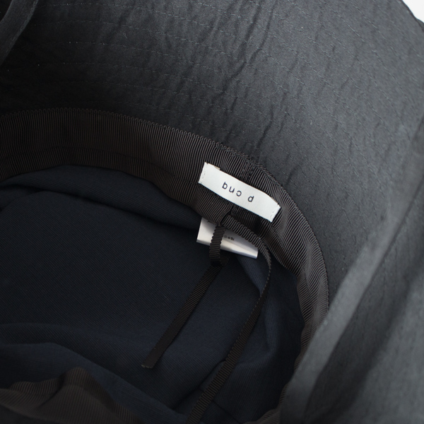 サイズ調整用の紐アジャスター付き(BLACK) サイズ調整用の紐アジャスター付き(BLACK)