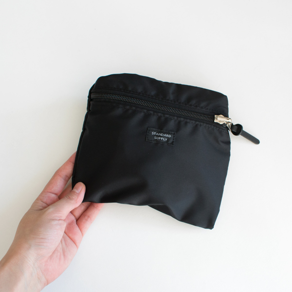 ポーチサイズになるパッカブルタイプ(BLACK)