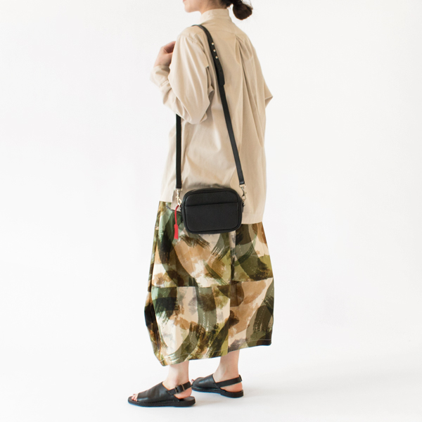 身長：162cm(BEIGE)