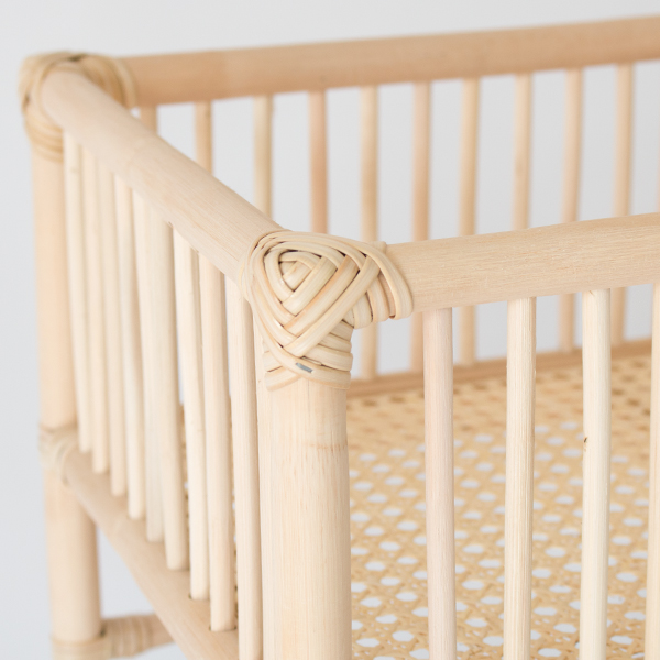 すべての工程が手作業であるために、どことなく人の温もりを感じられます