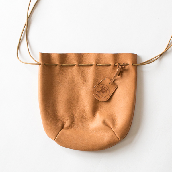 HALLIE バルーンショルダーバッグ(CAMEL)