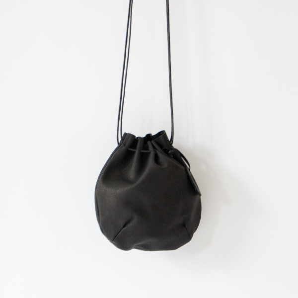 HALLIE バルーンショルダーバッグ(BLACK)