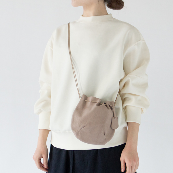 身長：162cm(PINK BEIGE)