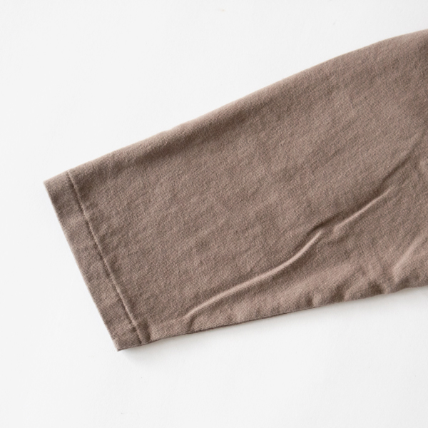 袖(TAUPE)