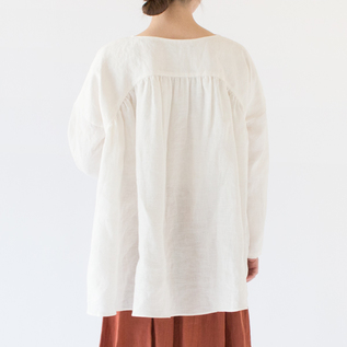 クルーネック バックギャザーシャツ(身長162cm、WHITE) クルーネック バックギャザーシャツ(身長162cm、WHITE)