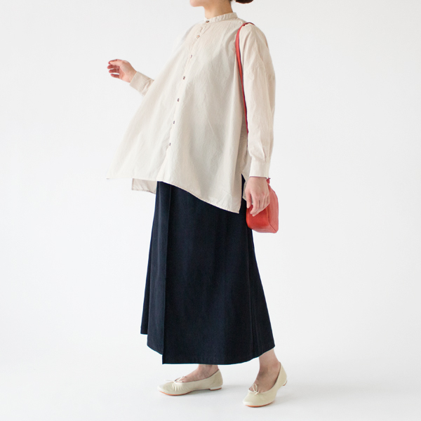 ふわりと風になびく軽やかさ(身長：162cm・別注BEIGE)