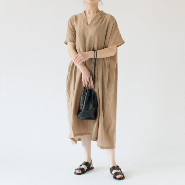 柔らかく女性らしい雰囲気のBEIGE(BEIGE・身長162cm)