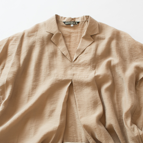 小さめの襟(BEIGE)
