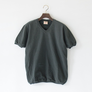 V NECK SHORT SLEEVED TOP OFF BLACK