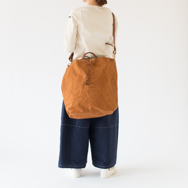 身長：162cm(KHAKI)